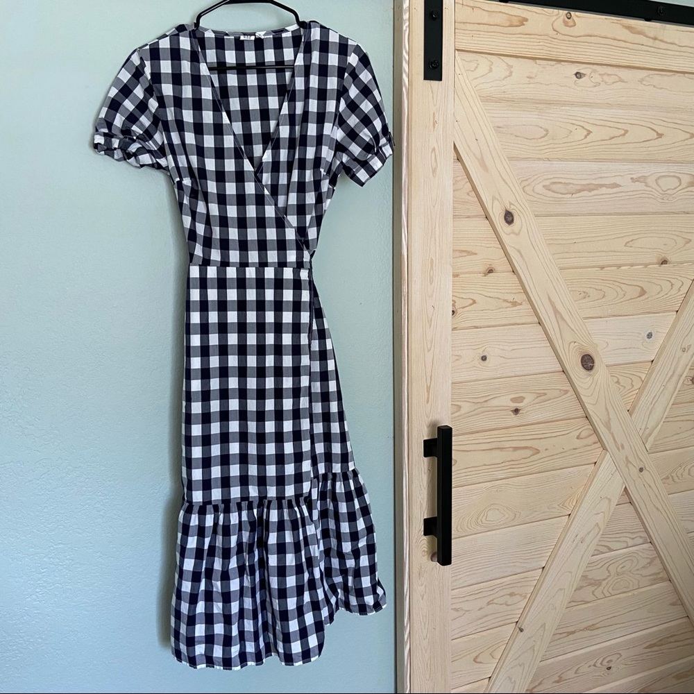 Gingham Gap Wrap Dress with pockets